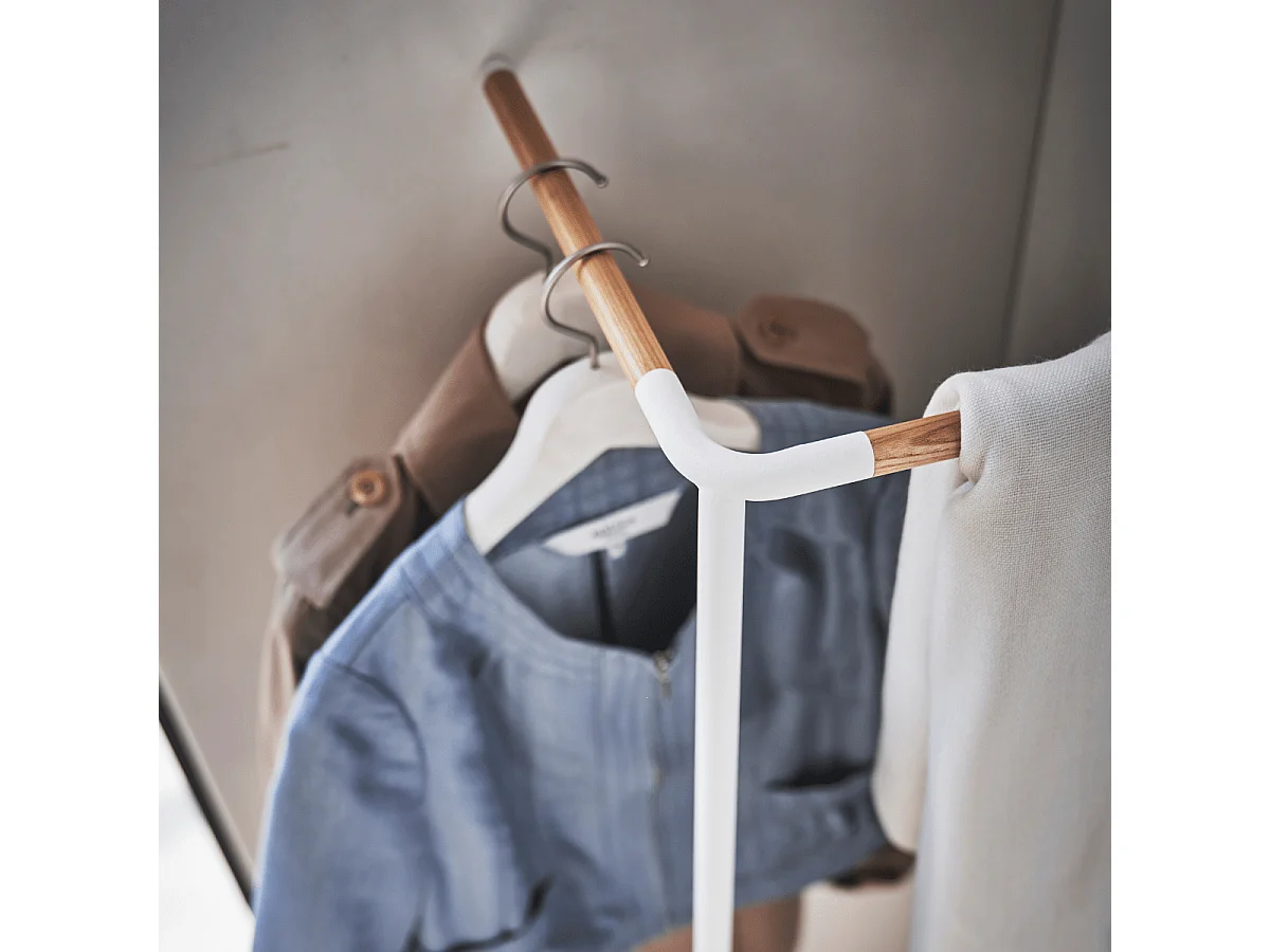 Porte-manteau d'angle incliné H160 cm - TOWER