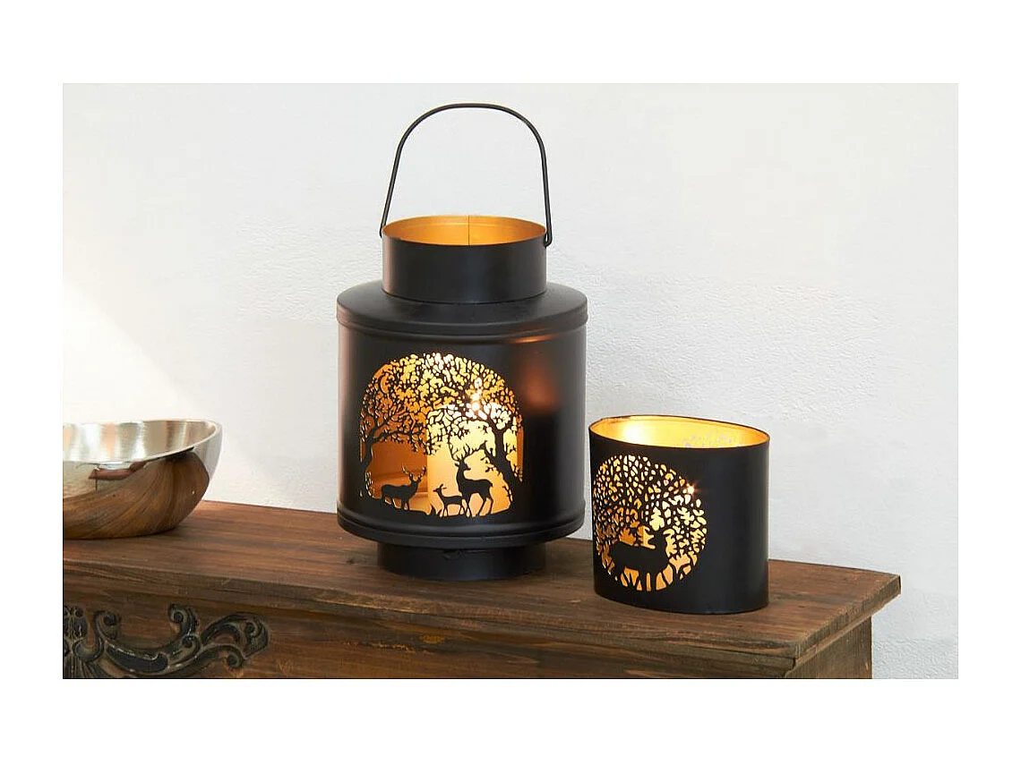 Lanterne en métal découpé cerfs