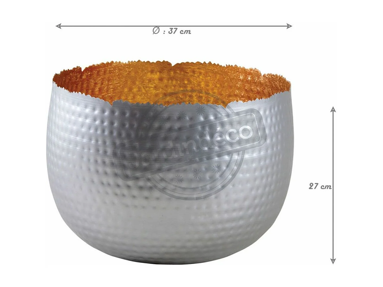 Korb aus innerem goldfarbenem Metall