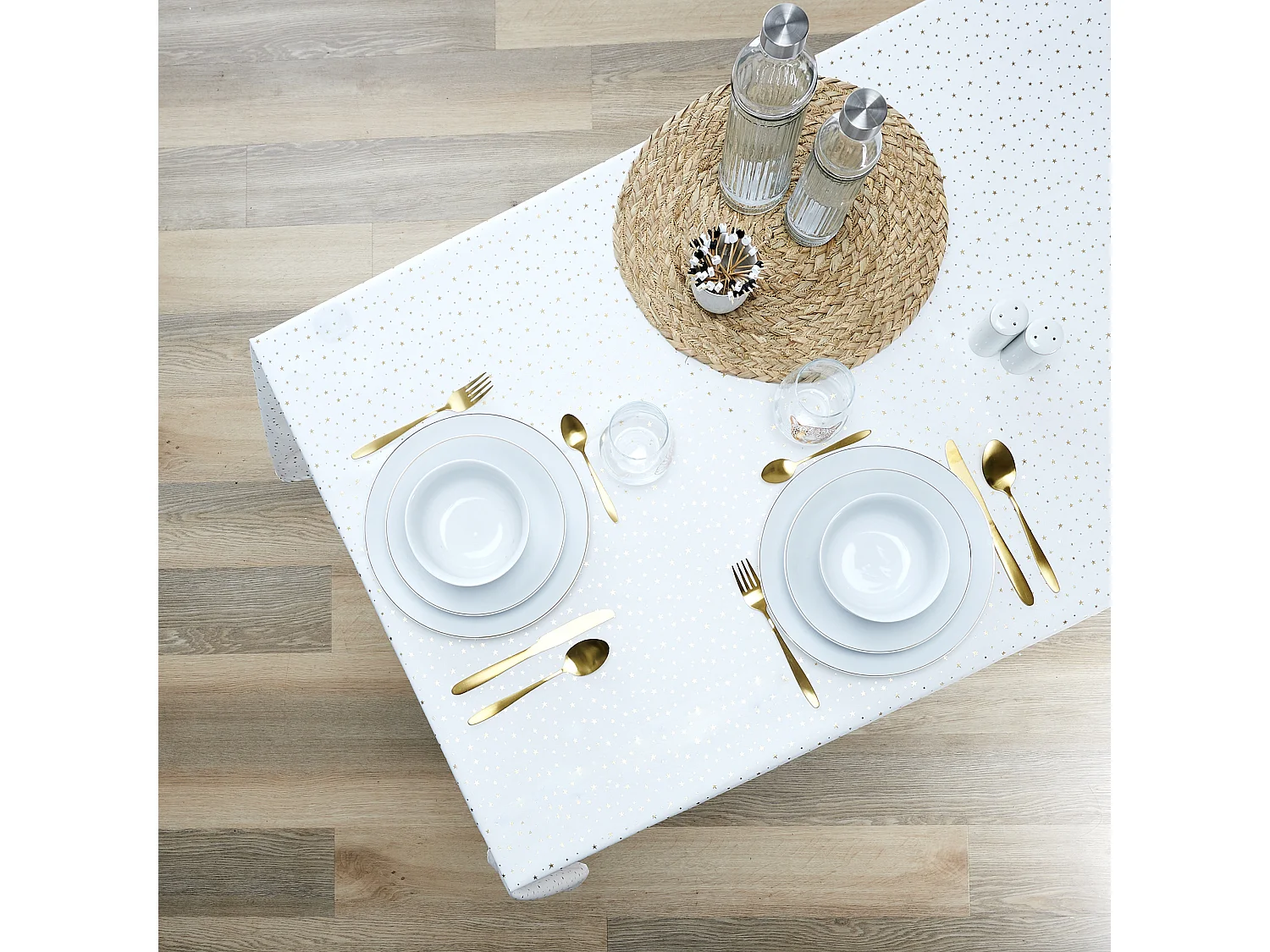 Nappe Motif Etoile Doree 140x250cm