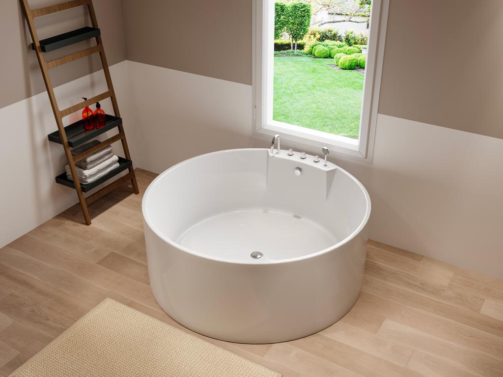 Freistehende Badewanne mit Armaturen - 373 L - 150 x 150 x 58 cm - Weiß - L günstig online kaufen