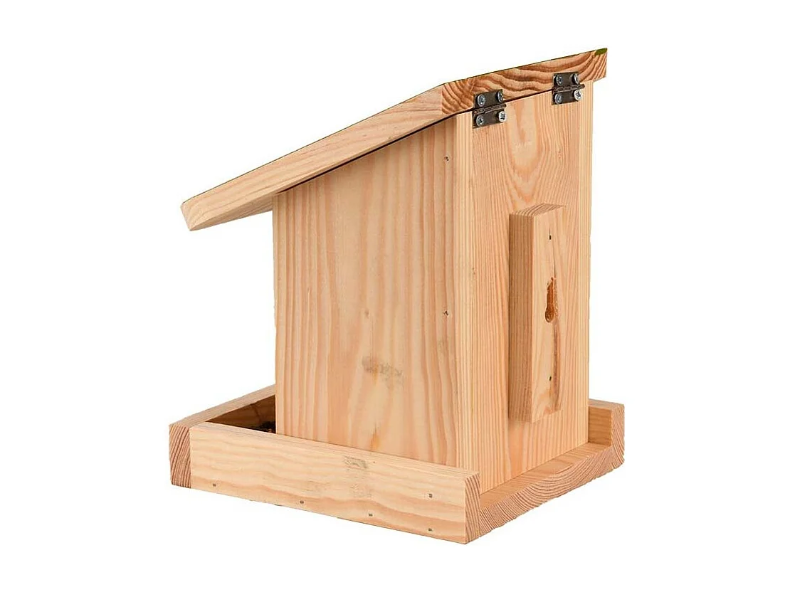 Futtersilo aus Holz mit Aufdruck