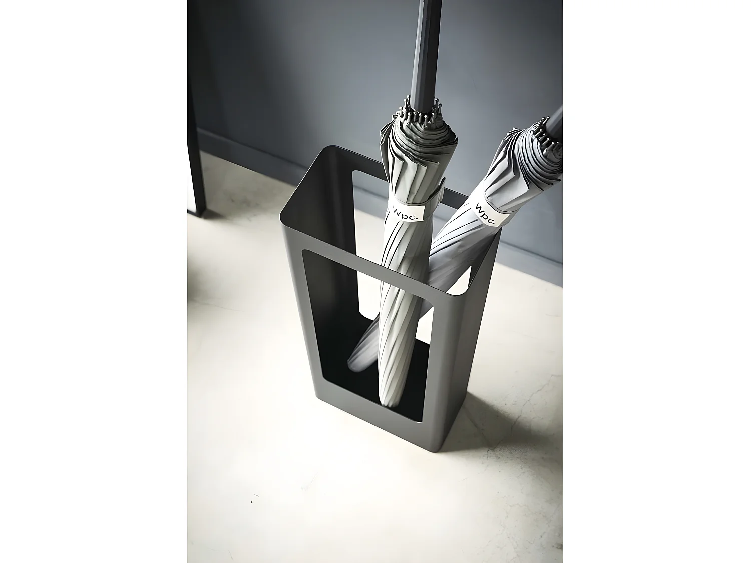 Regenschirmständer aus Metall "Tower slim"