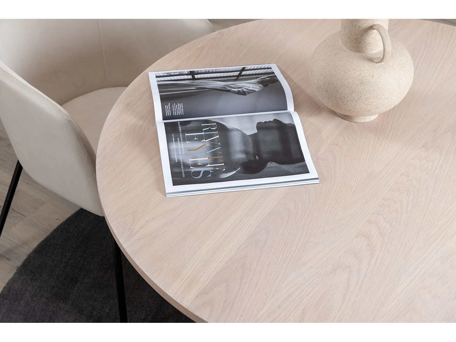 Bianca eetkamertafel Ø110cm eik fineer.