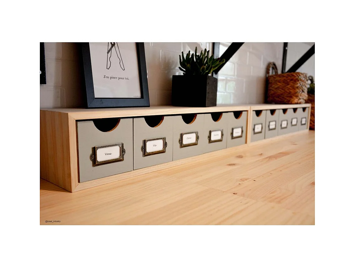 Mini rangement bloc en pin brut avec tiroirs 5 tiroirs