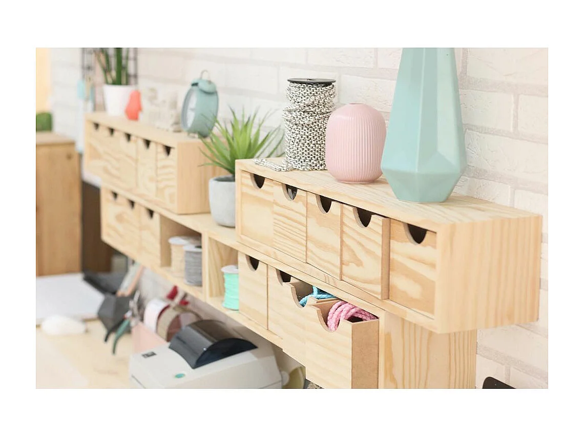 Mini-Ordnungskiste aus Rohkiefernholz mit Schubladen