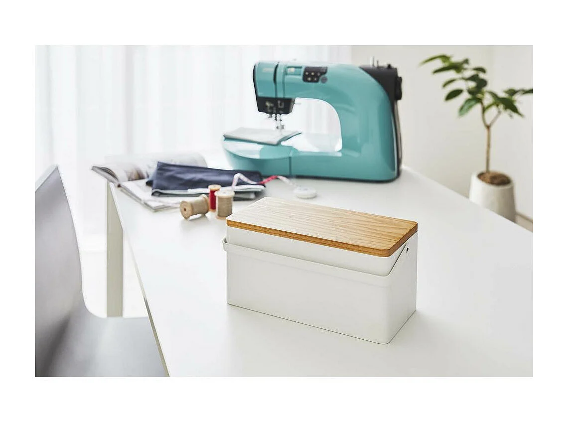 Nähkorb aus Metall und Holz "Tower"