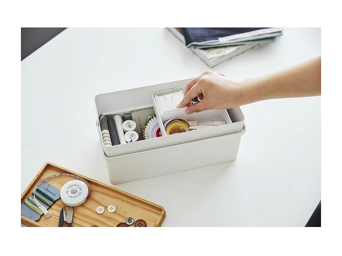 Nähkorb aus Metall und Holz "Tower"