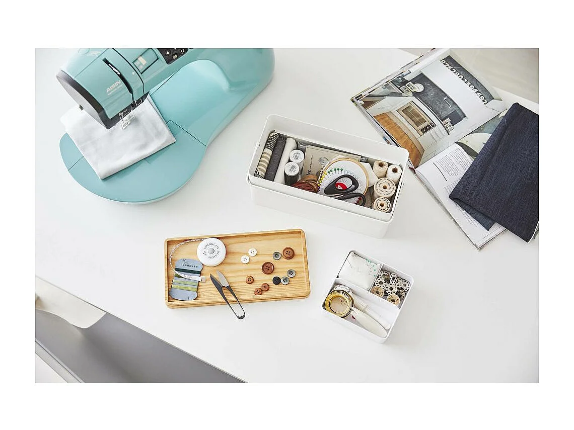 Nähkorb aus Metall und Holz "Tower"