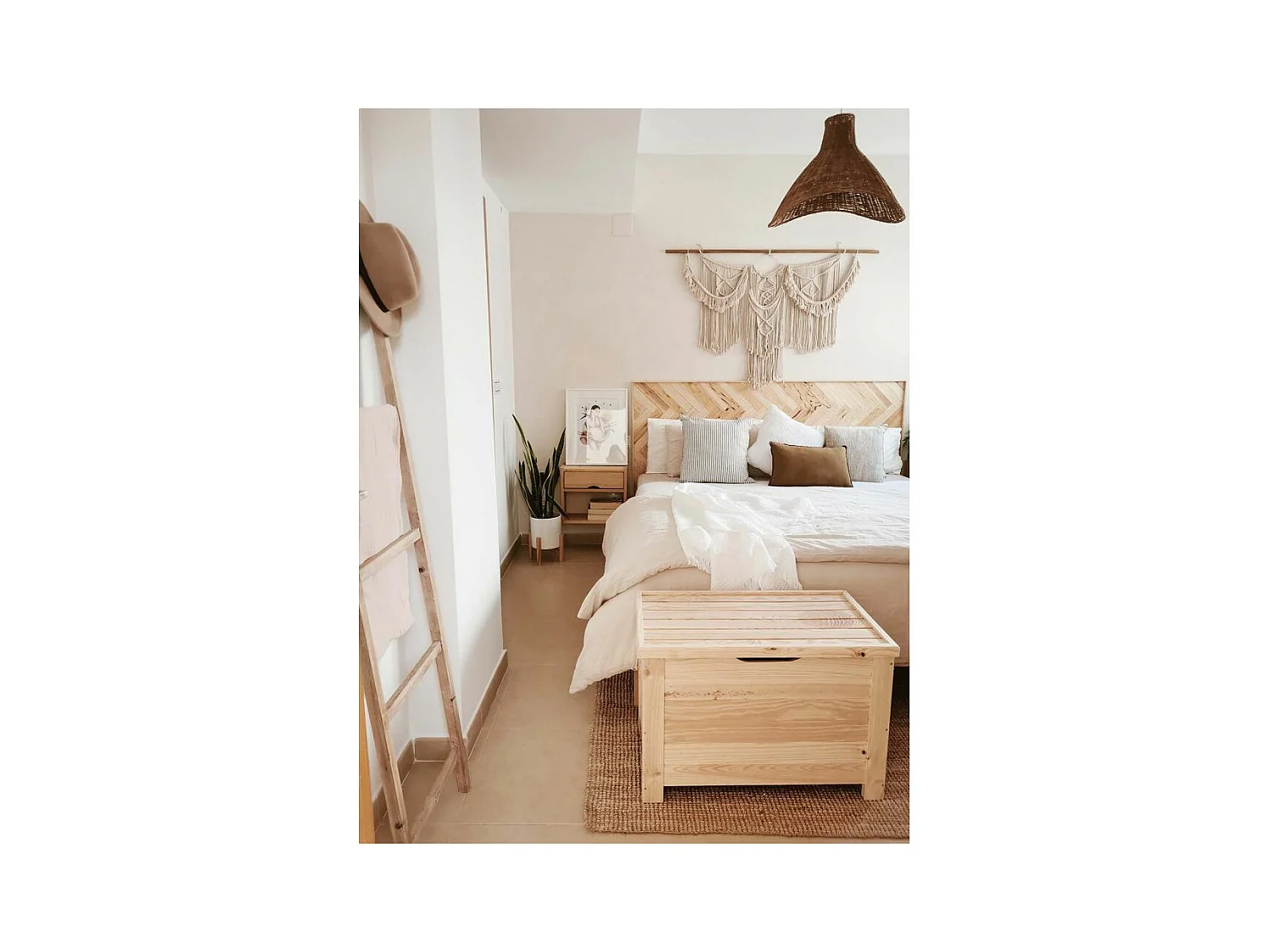 Coffre de rangement en pin 85L