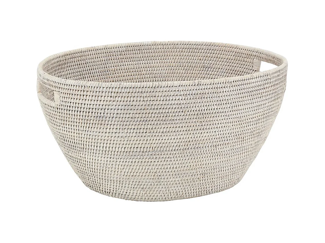 Corbeille à linge en rotin tressé patiné blanc