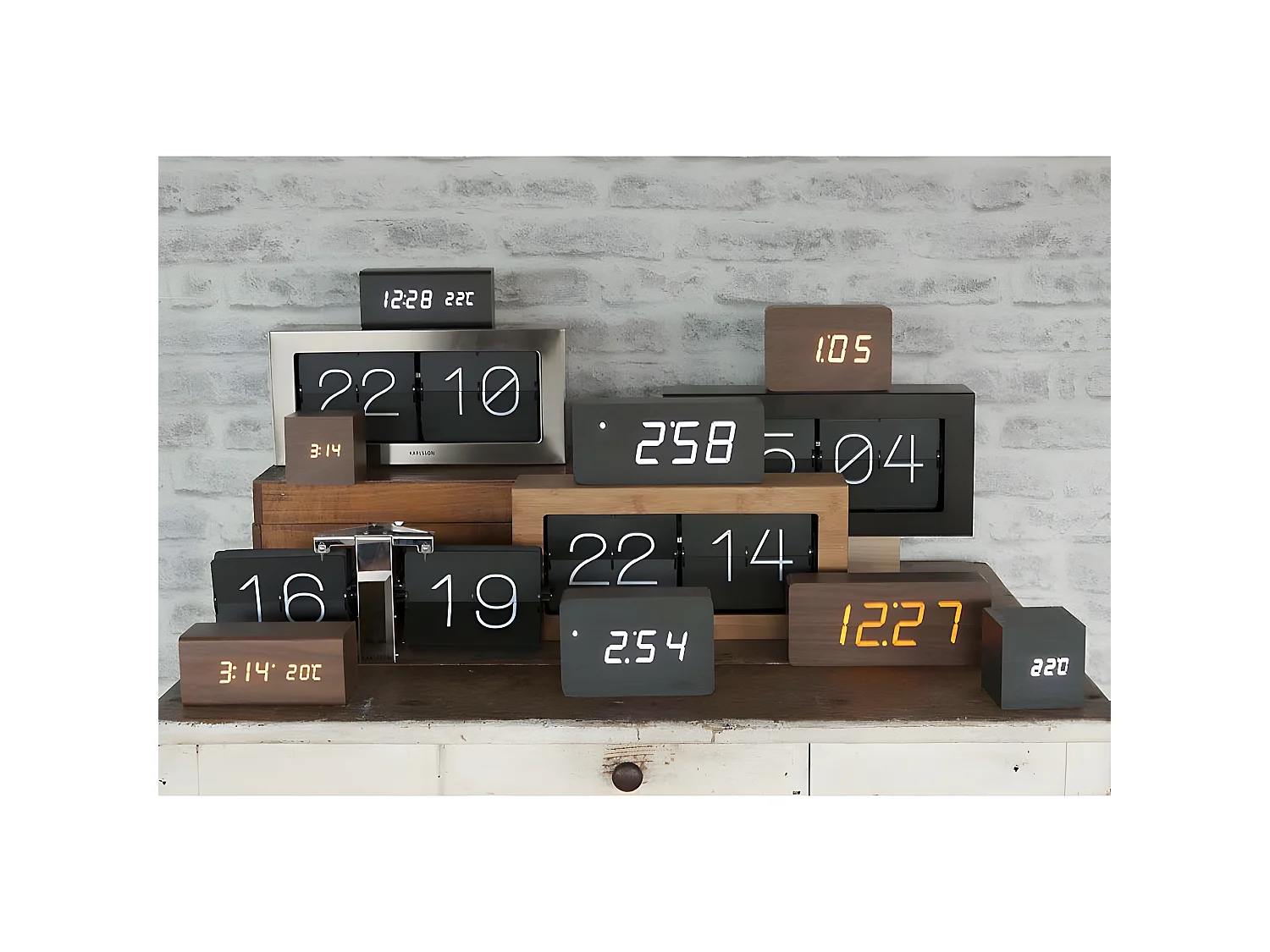 Wekker Tube - Donker hout