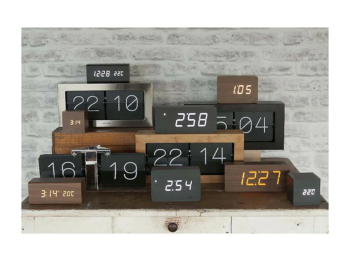 Wecker aus Holz mit LED-Index "Tube"