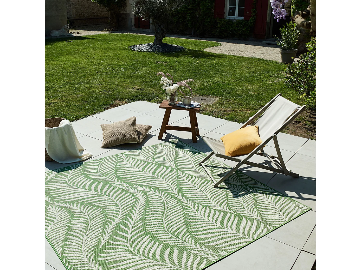 Tapis extérieur carré - 200x200cm - vert - 100% polypropylène résistant aux UV - 800gr/m² - 192 000 Points/m² - ALAYA