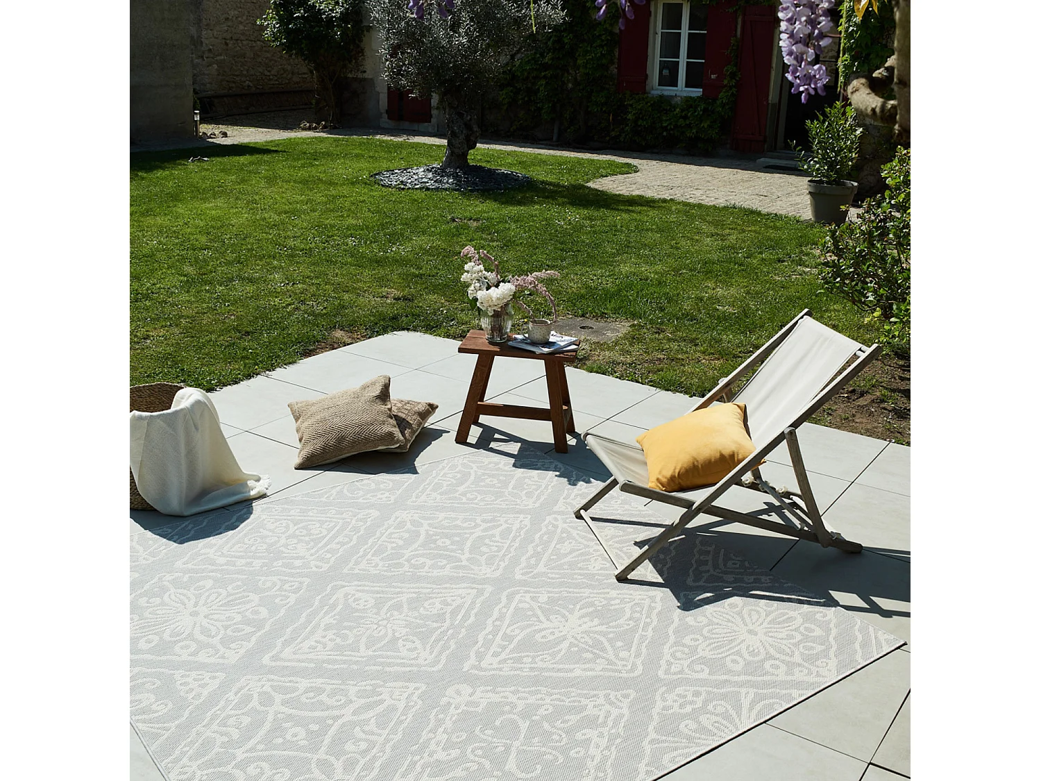 Tapis extérieur carré - 200x200cm - gris - 100% polypropylène résistant aux UV - 800gr/m² - 192 000 Points/m² - PAOS