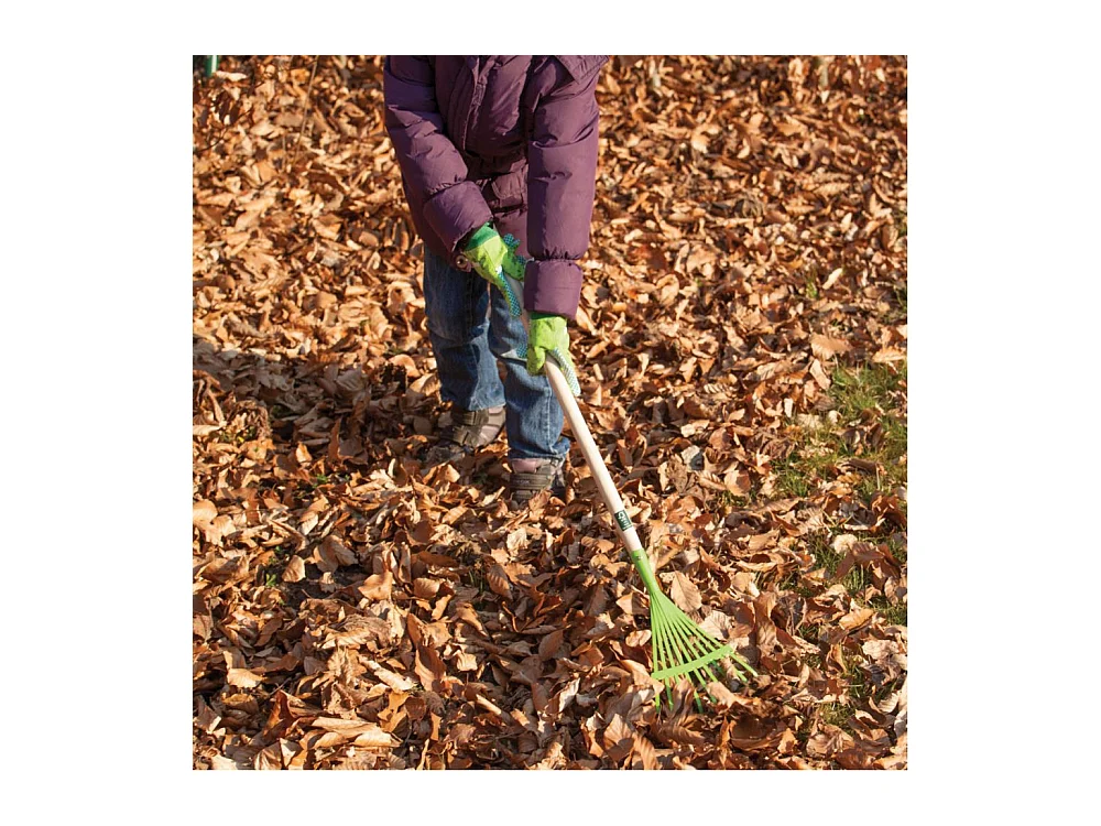 Rastrillo verde de zinc y madera para niños 83,5x18cm