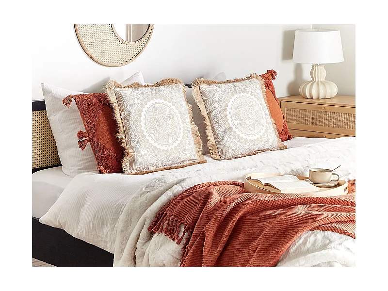 Dekokissen 2er Set beige / weiß 45x45 cm mit Fransen orientalisch Boho Geranium