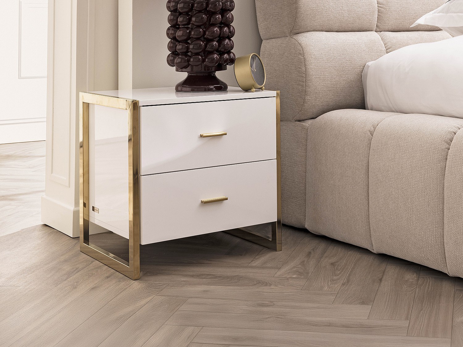Nachttisch mit 2 Schubladen - MDF - Weiß lackiert & Goldfarben - OMBRELIA v günstig online kaufen