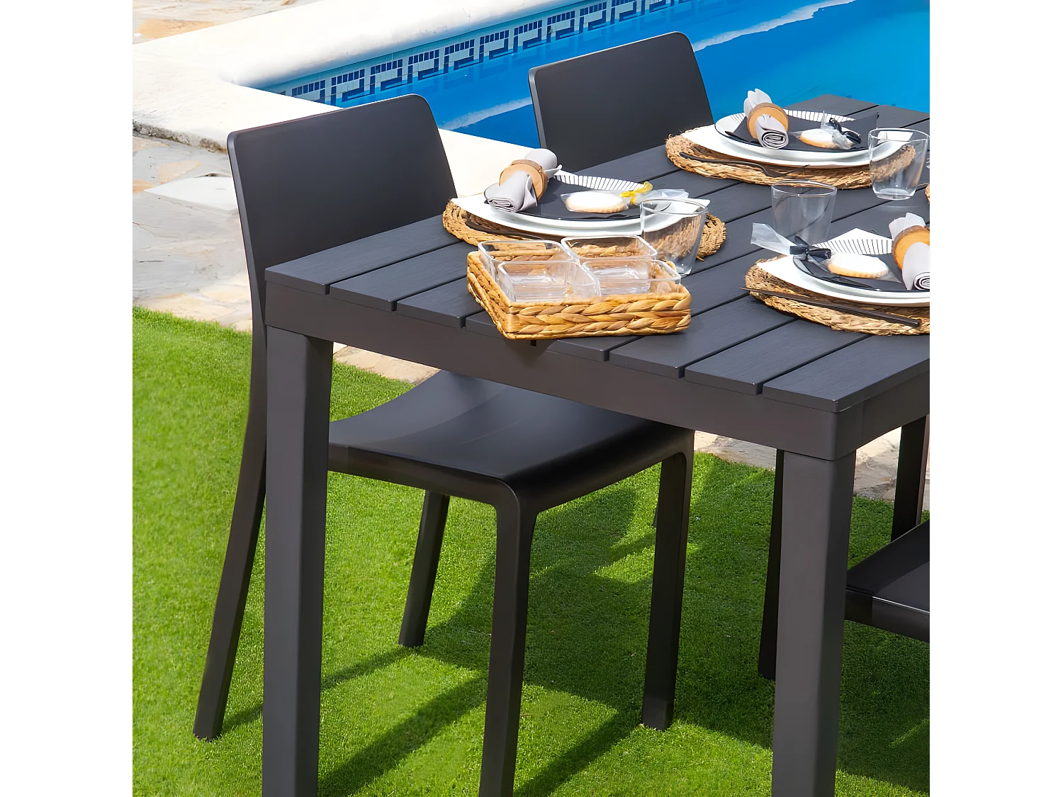 Mesa de exterior Ohana Antracita
