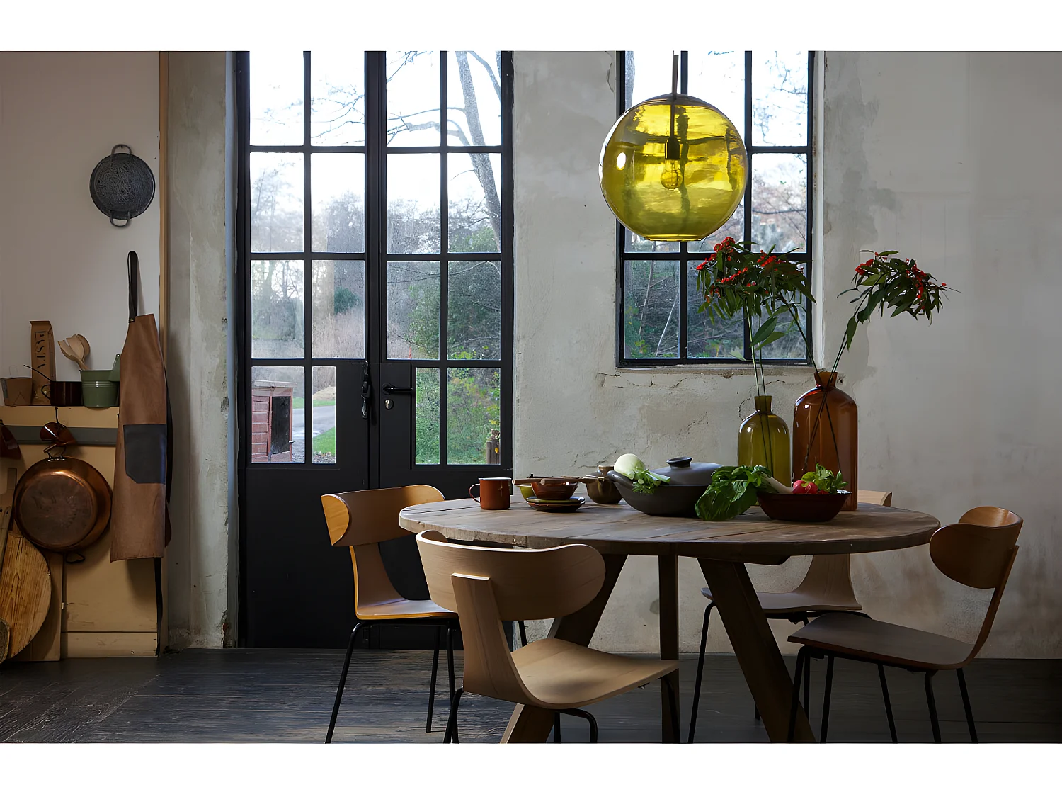 Form - Lot de 2 chaises design empilables - Bois foncé