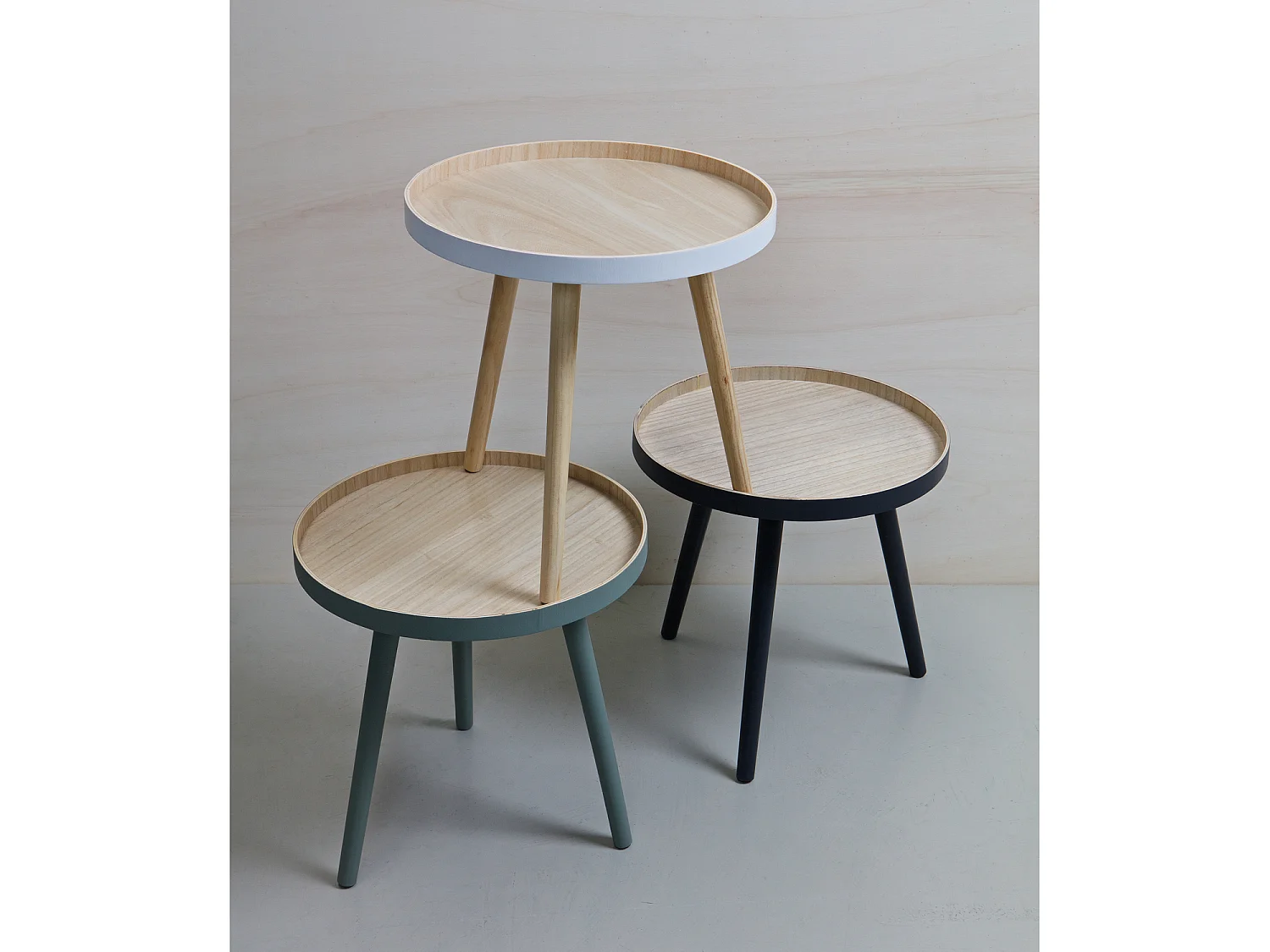 False - Table basse ronde trépied - Bois clair
