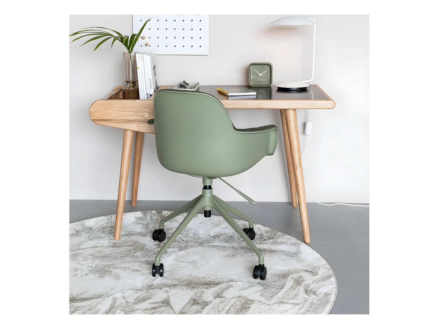 Albert Kuip - Chaise de bureau en tissu bouclette avec accoudoirs pivotante à roulettes - Vert