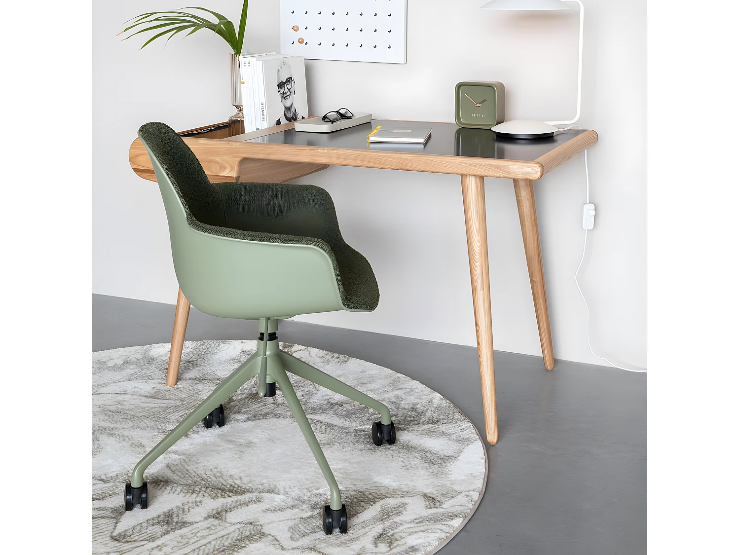 Albert Kuip - Chaise de bureau en tissu bouclette avec accoudoirs pivotante à roulettes - Vert