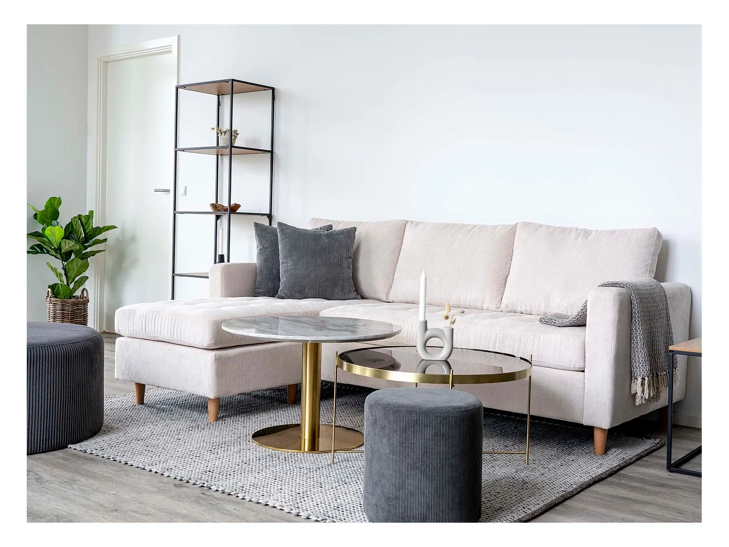 Vita Regal schmal mit 3 Regalen, schwarz, Eichendekor.