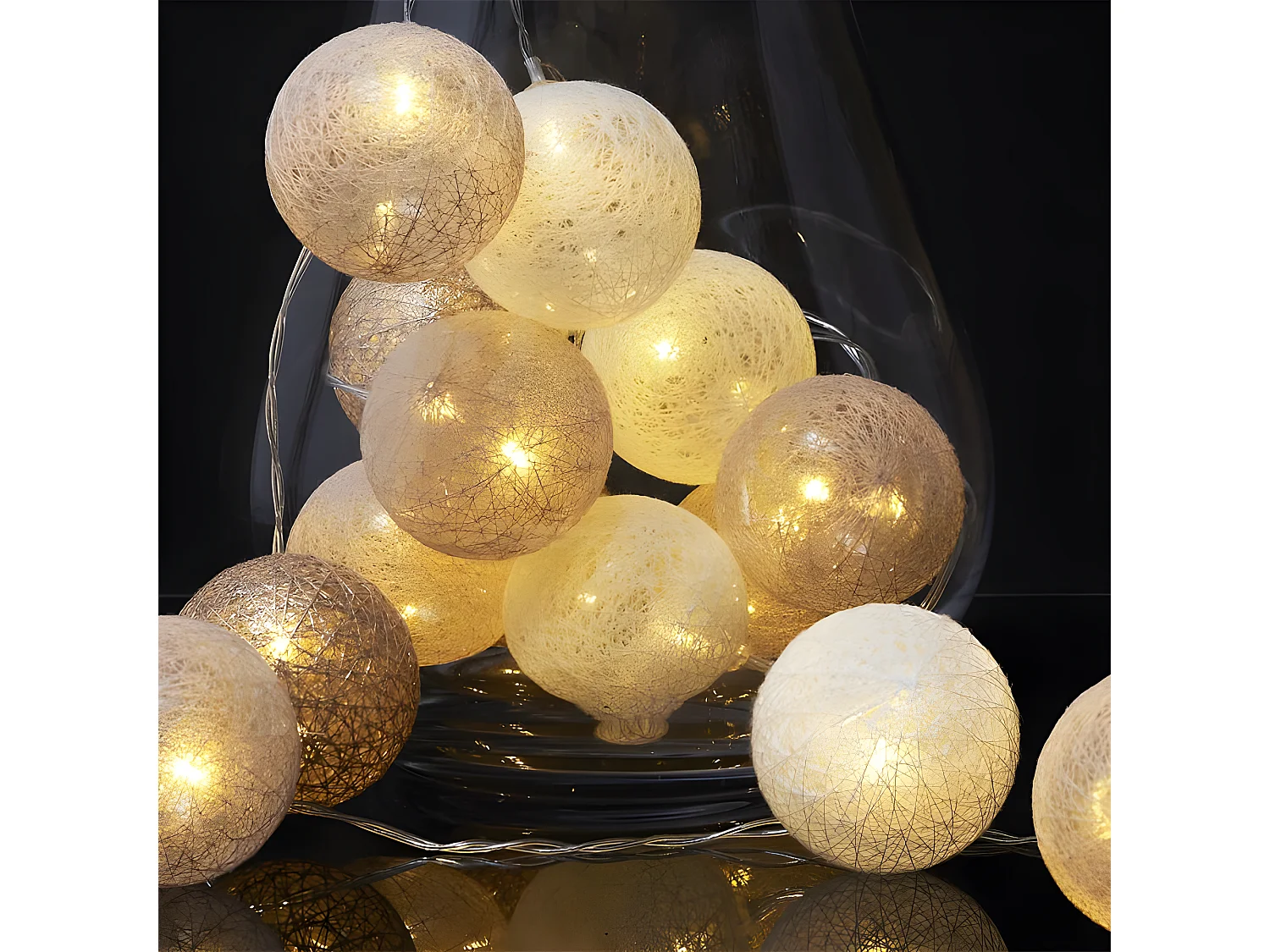 Guirlande Lumineuse Led "Boule" 360cm Blanc & Nude