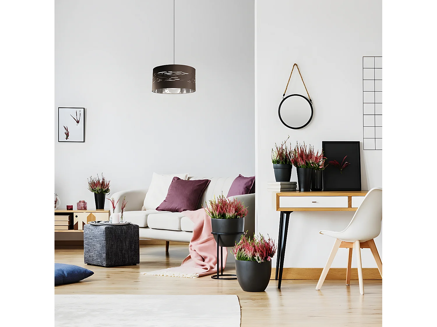 Bureau NIEBLA blanc avec FABRILAMP intérieure dorée