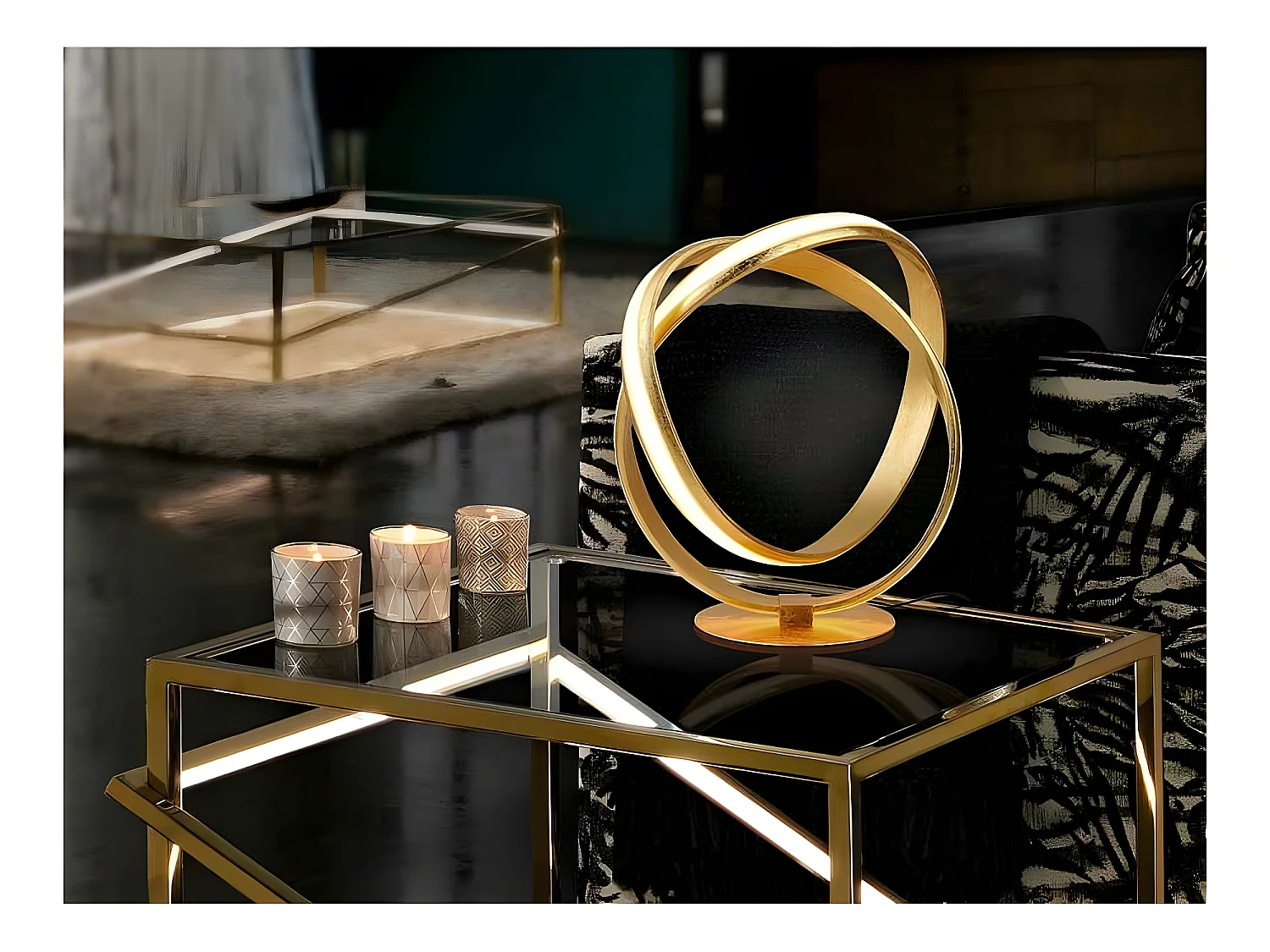 Sobremesa De Led Acabado Pan De Oro Modelo Lazas De Schuller