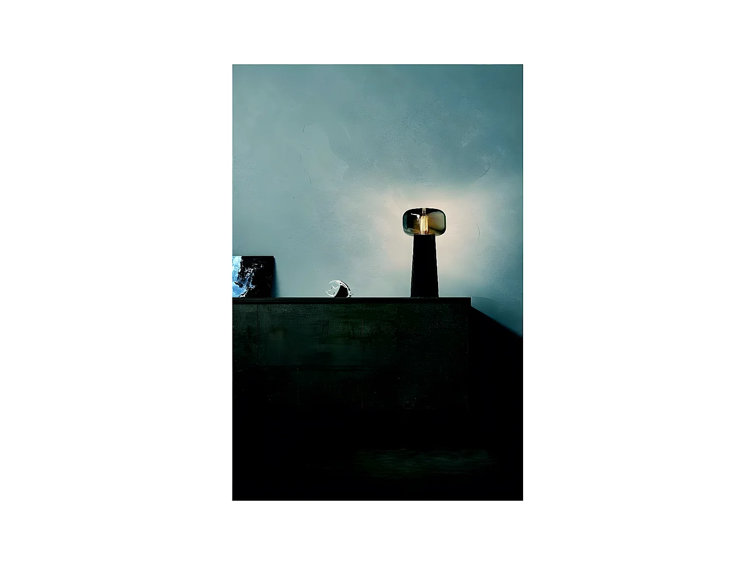 Bureau noir de 1 FARO modèle Light en verre MANTRA