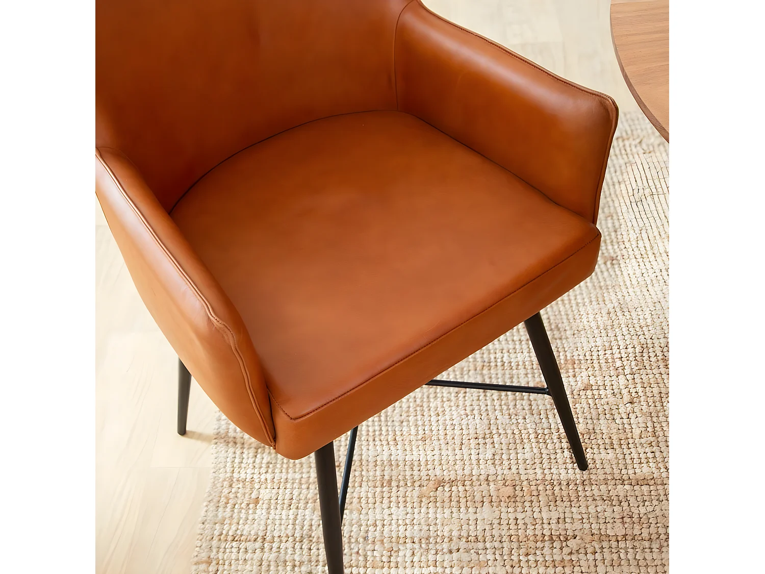 Fauteuil en cuir marron Hipolyte