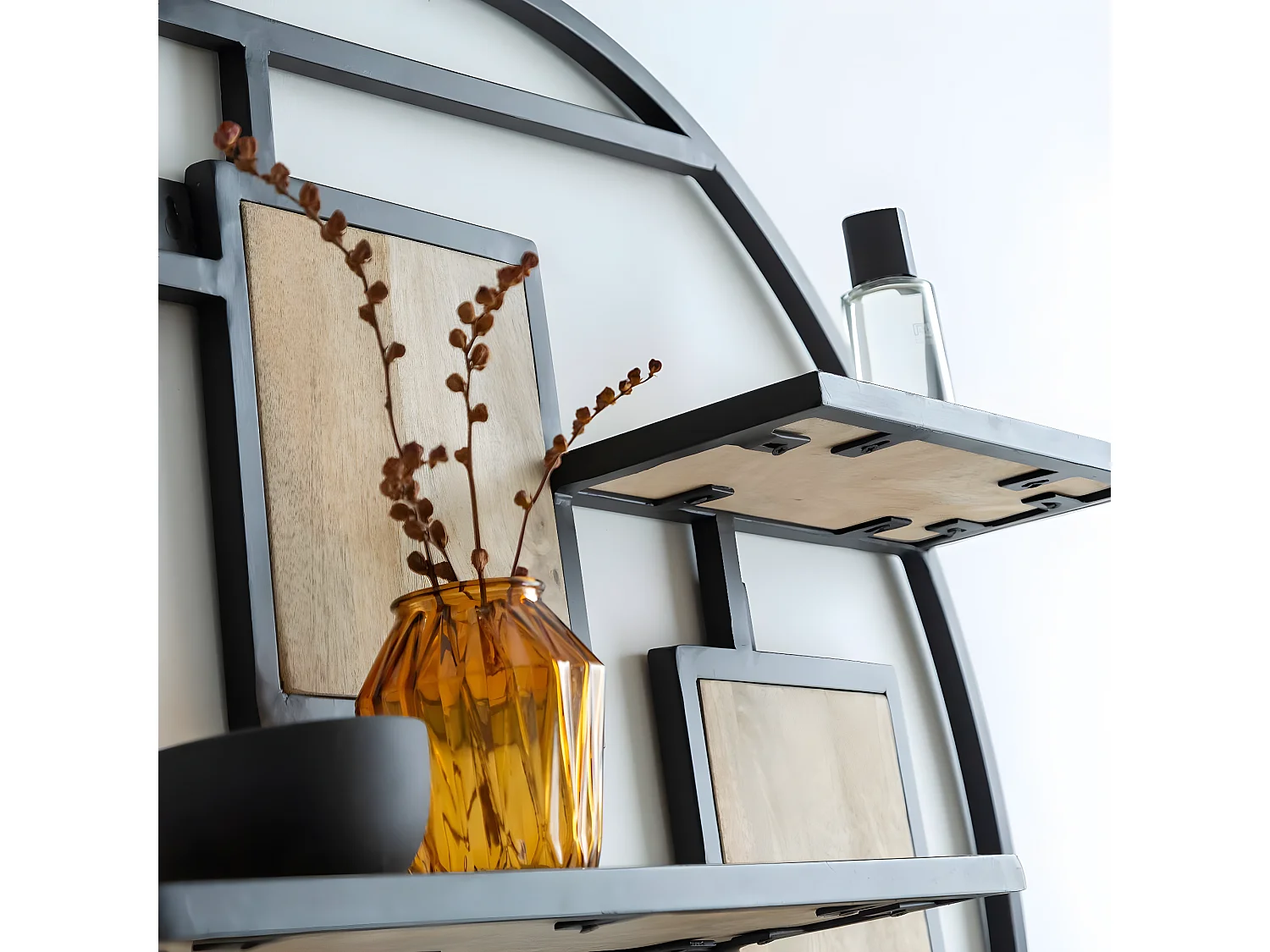 Etagère ronde en bois de manguier et métal Noam