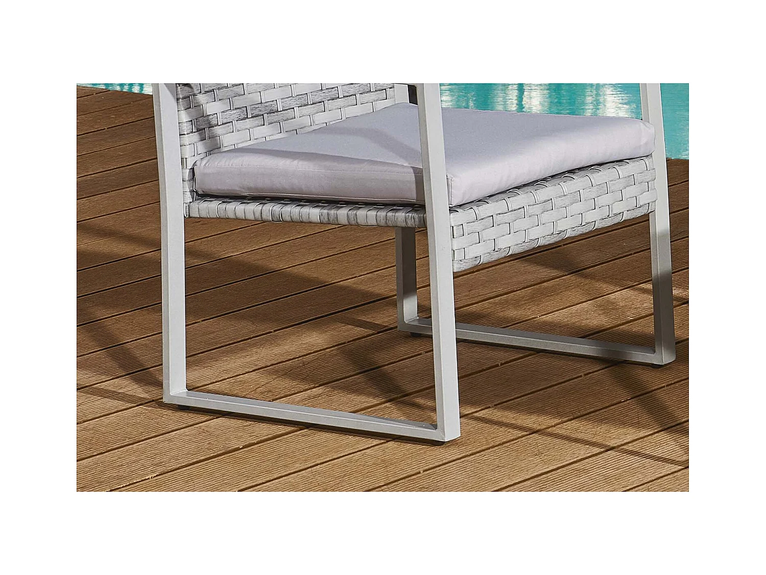 Salotto da giardino basso 4 posti in resina intrecciata ESNA