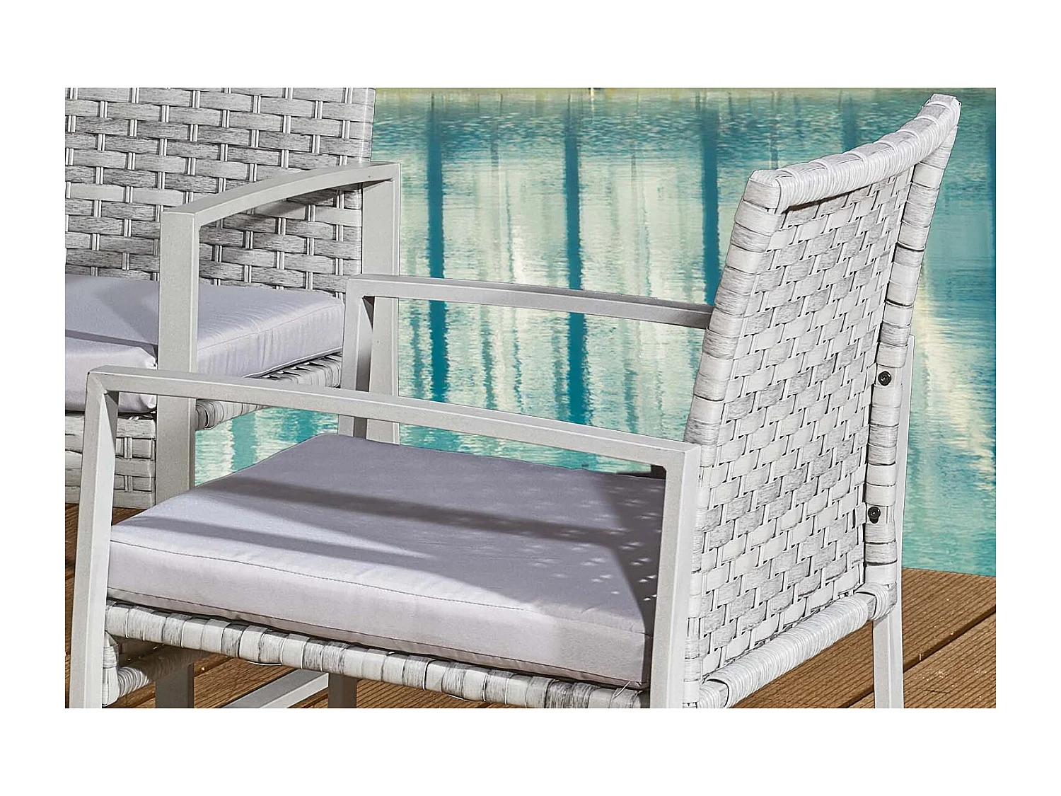 Lage Loungeset 4 Personen van Lichtgrijze Vlechtwerk Resin ESNA