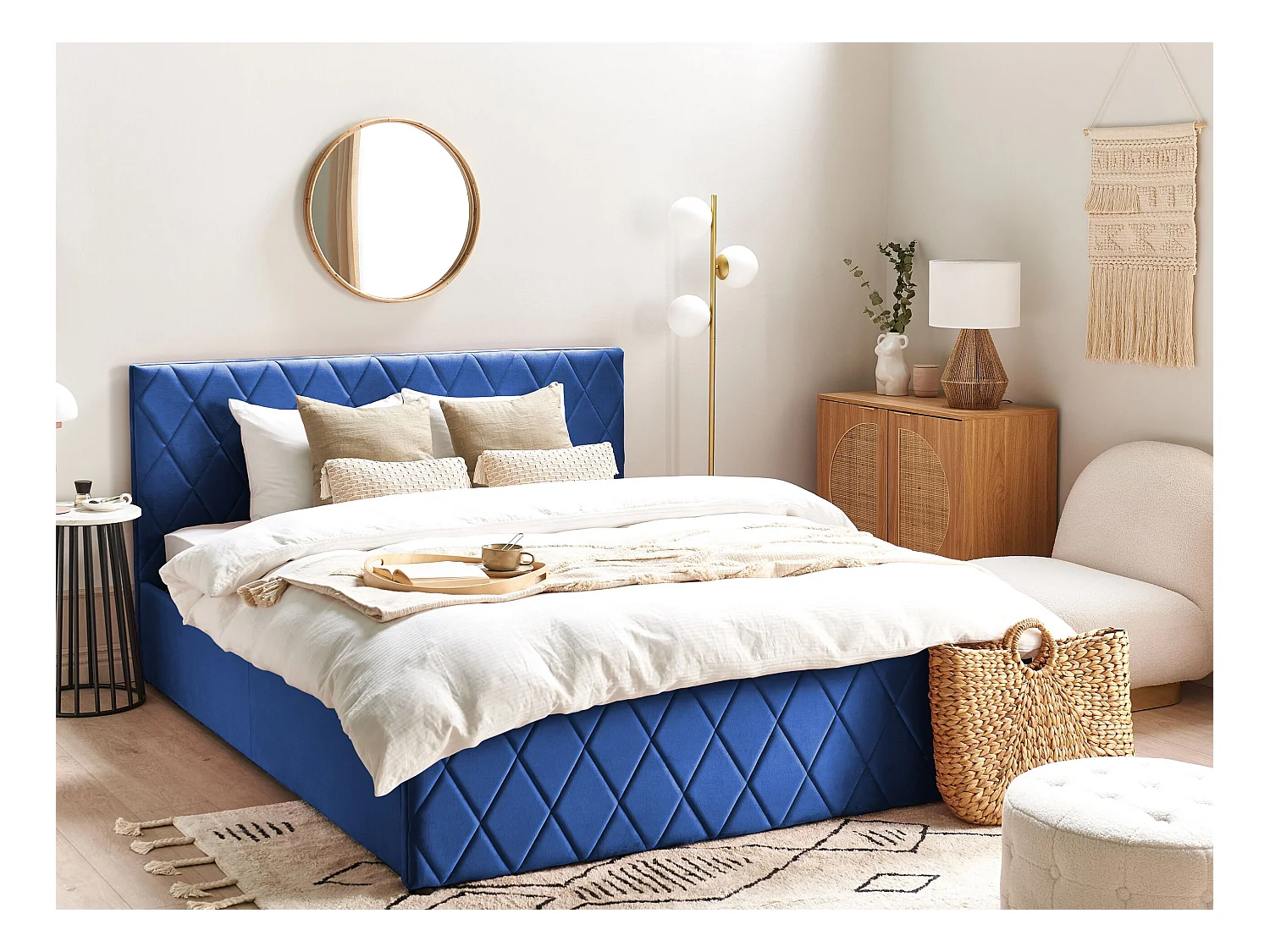 Schickes Doppelbett in Blau mit Bettkasten und Lattenrost 160 x 200 cm Rochefort