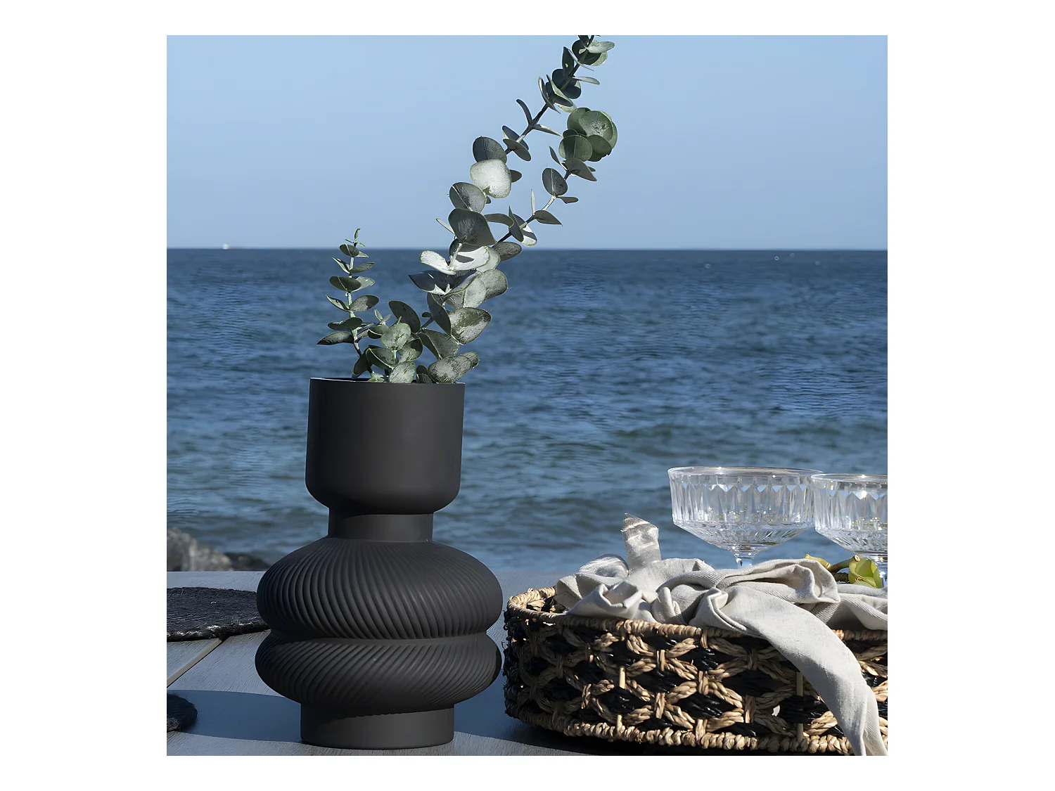 Uvita - Vase en verre H22cm : Couleur - Noir