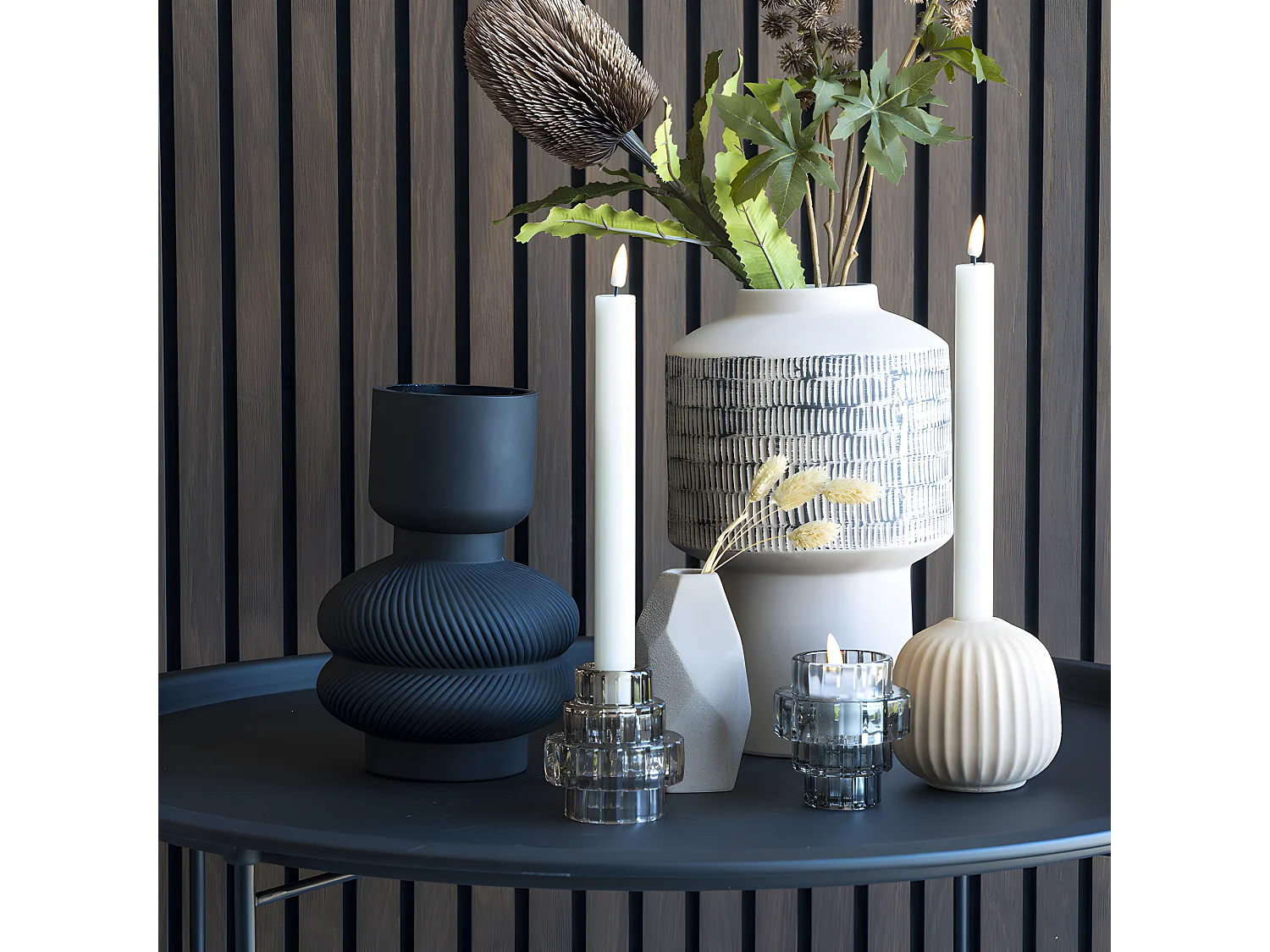 Caldas Vase schwarz.