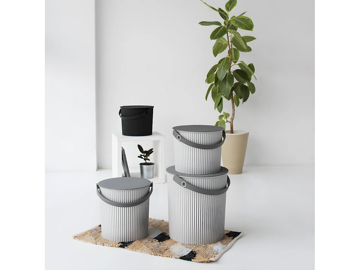 Secchio multiuso in polipropilene grigio