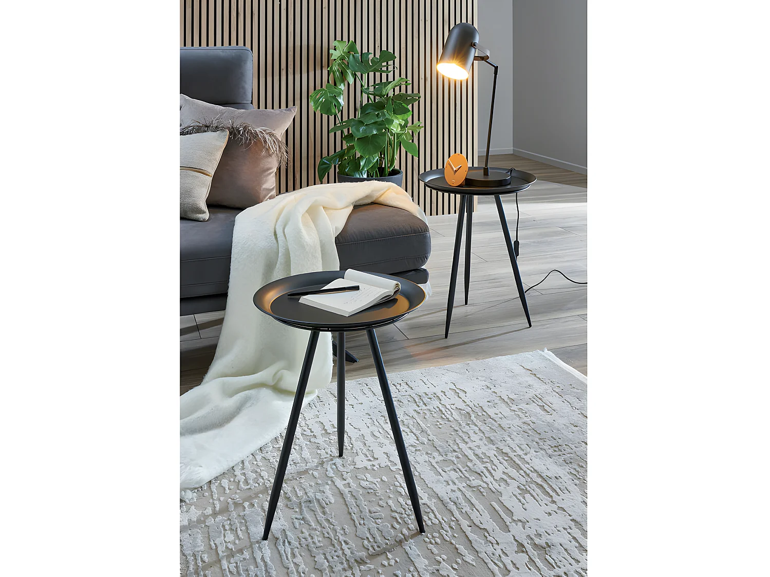 Table d'Appoint Design en Métal "Laqué" 54cm Noir
