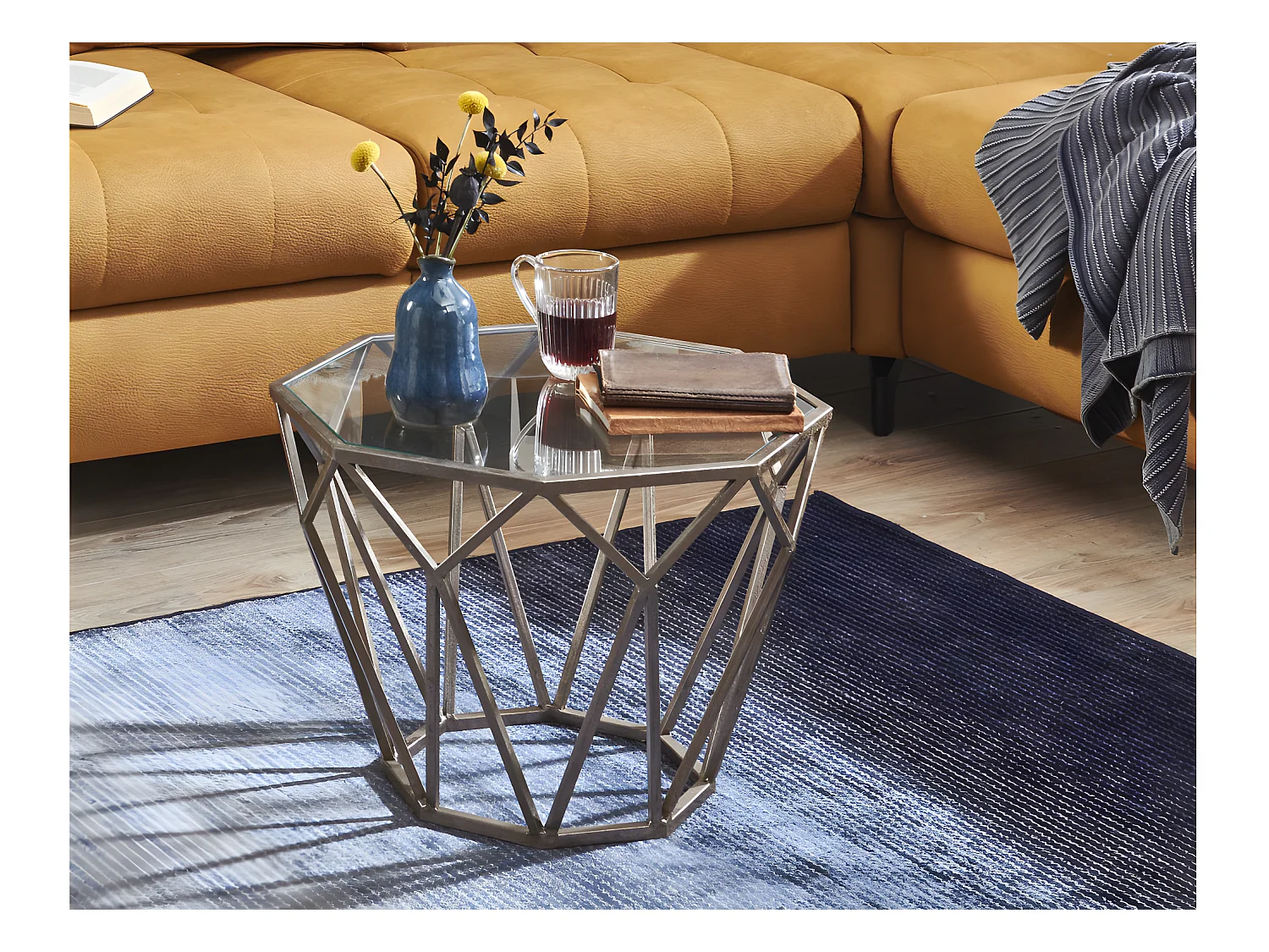 Table d'Appoint Design en Verre "Nila" 55cm Bronze