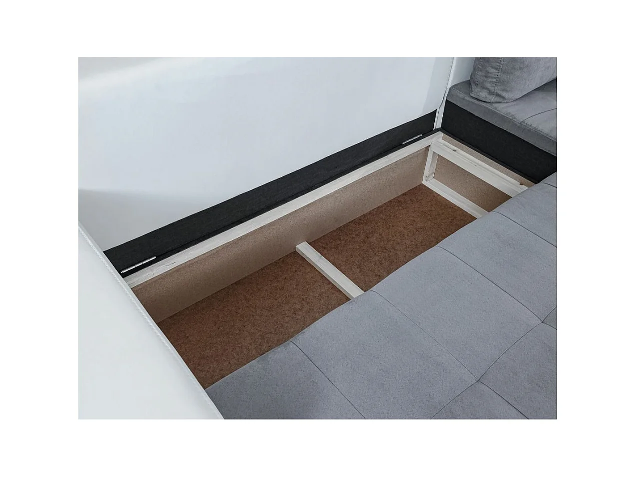 Canapé d'angle Droit 4 places Suzie Convertible en Simili et Microfibre - Blanc et Gris - L246 x 188 x 80cm - Loungitude