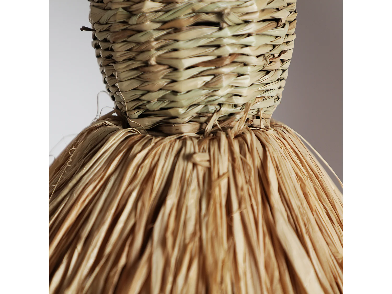 Lustre en fibre naturelle marron 32x32x113 cm