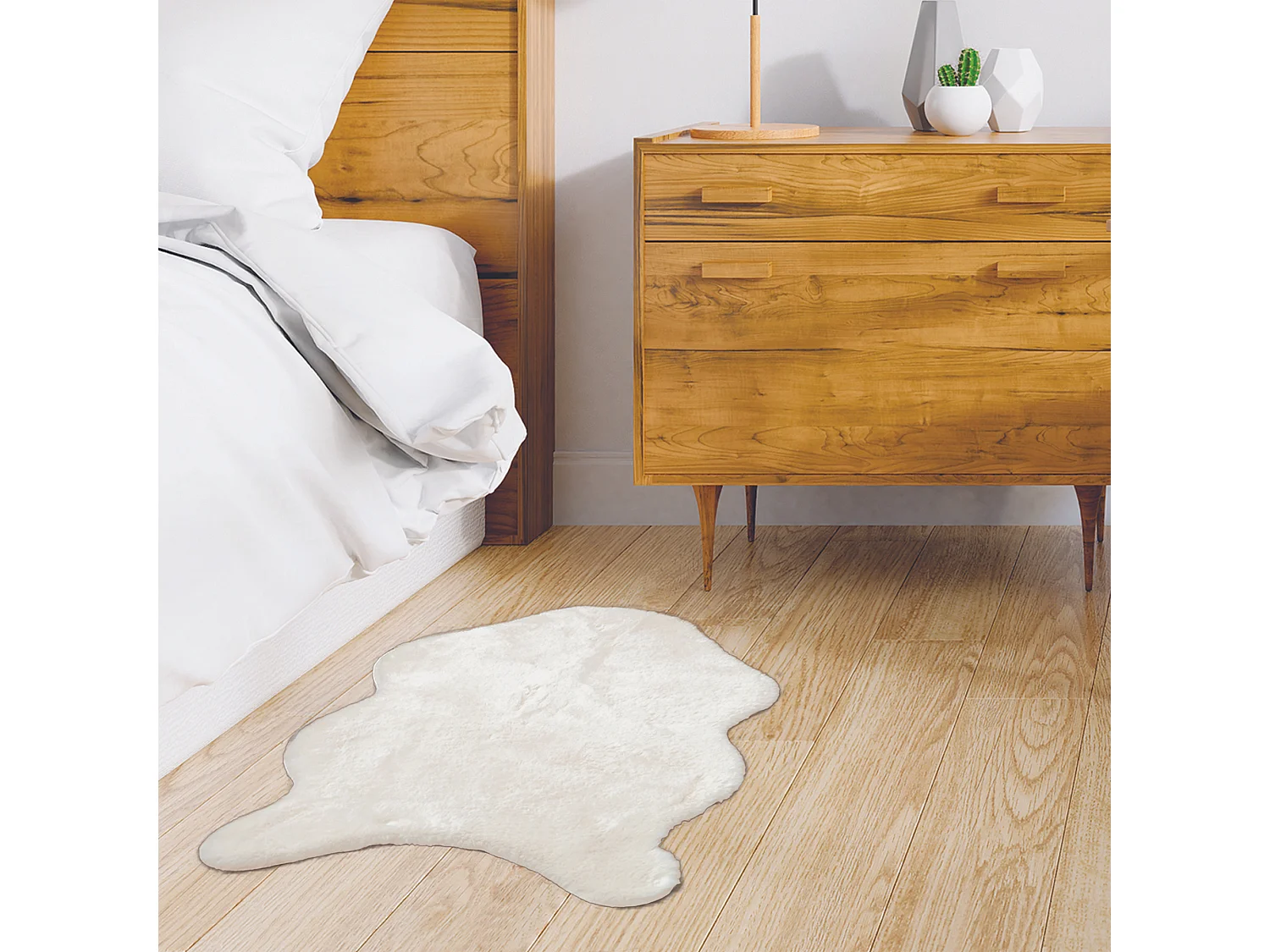 Tapis Imitation Fourrure Poil Fin Ecru 60x90cm Blanc