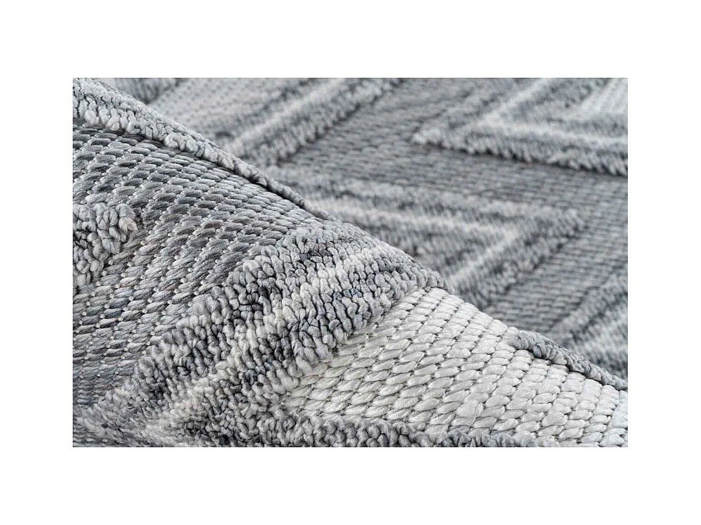 Tapis Tissé Ethnique à Poils Courts "Sarai" Gris 80 x 150 cm