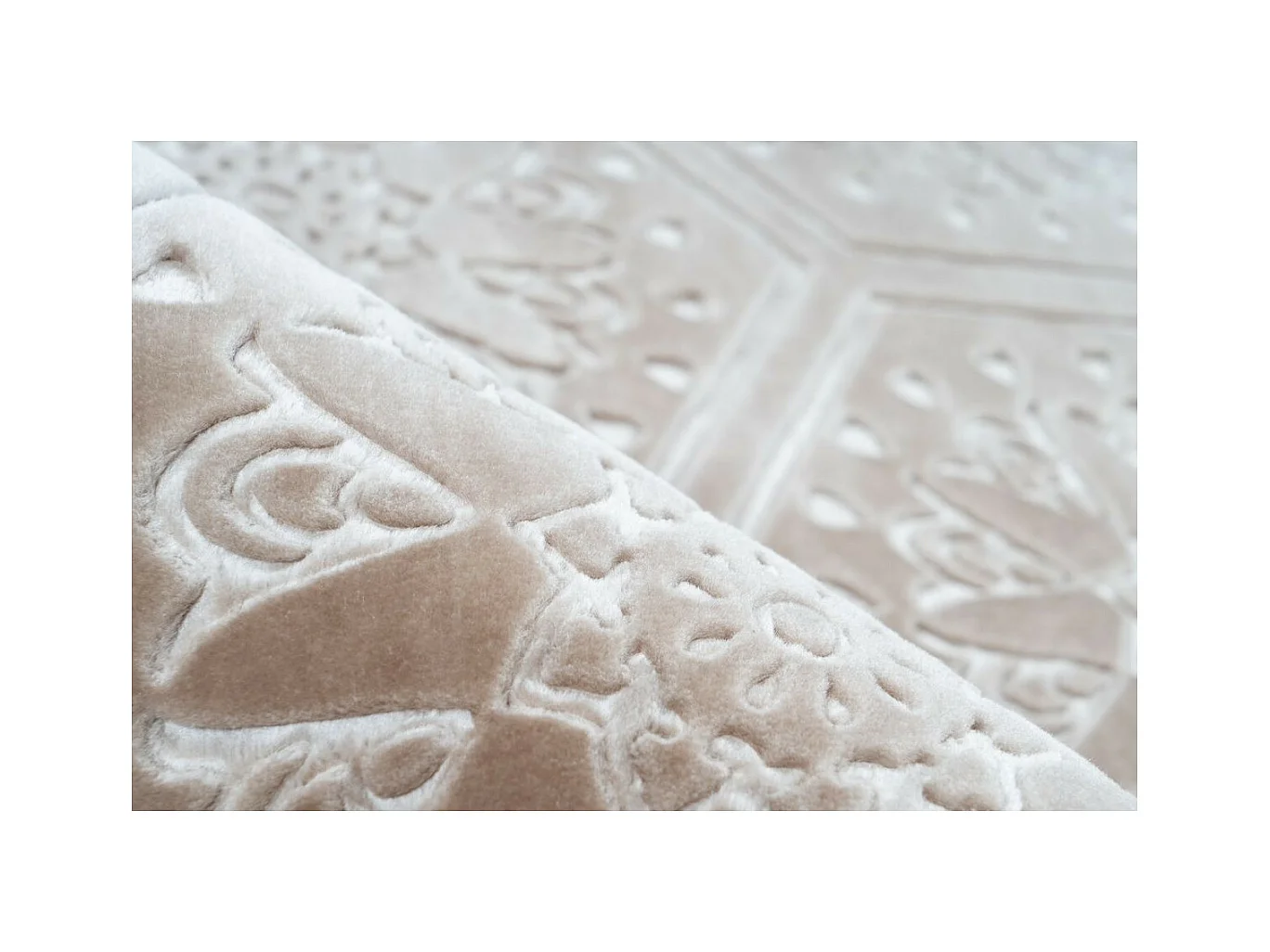 Tapis Moderne Fait Main "Monroe II" Taupe 160 x 230 cm