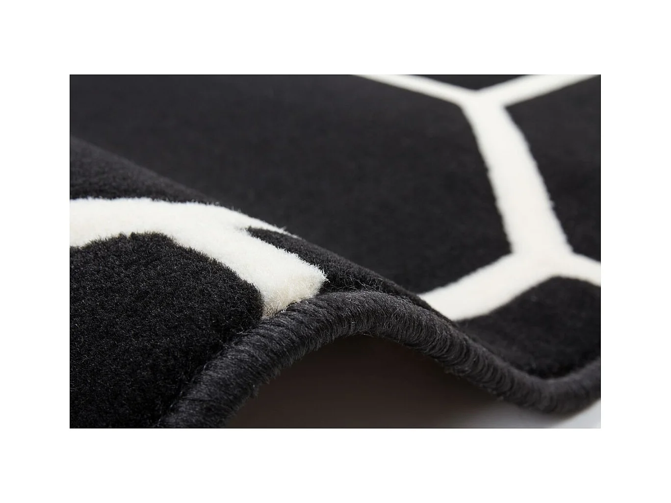 Tapis Effet 3D à Poils Courts "Lina" Noir & Ivoire 120 x 170 cm