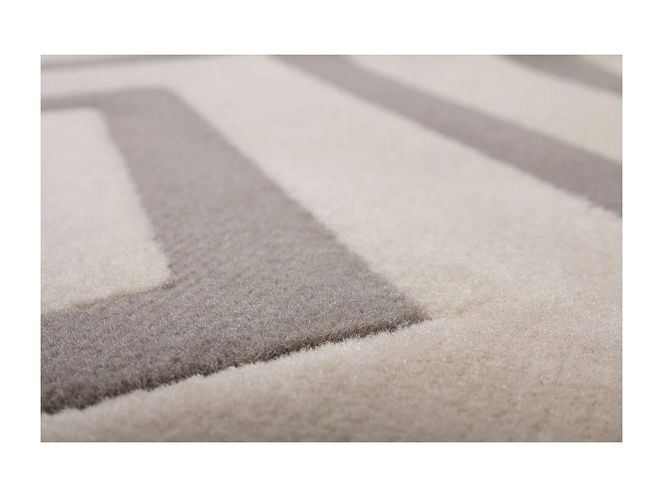 Tapis Imprimé à Poils Courts "Lina" Taupe 200 x 290 cm