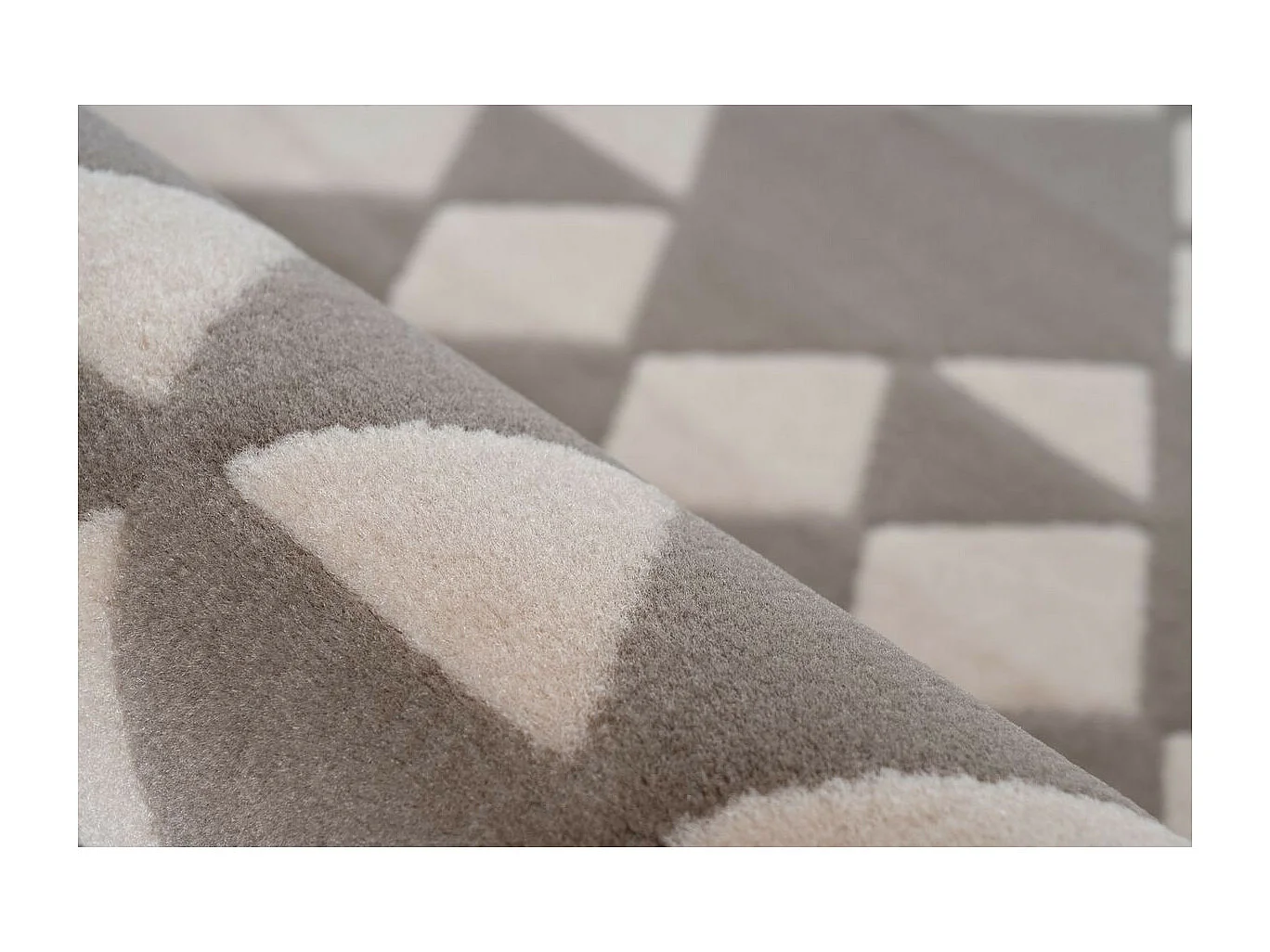 Tapis Ethnique à Poils Courts "Esperanto VI" Taupe 160 x 230 cm